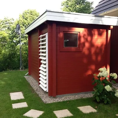 Smutje Modern Retreat * Цингст