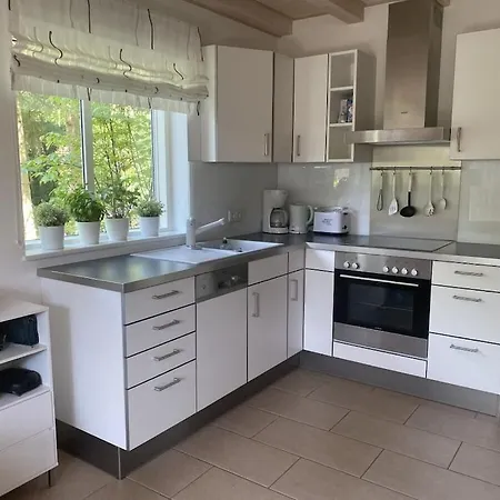 Smutje Modern Retreat Цингст
